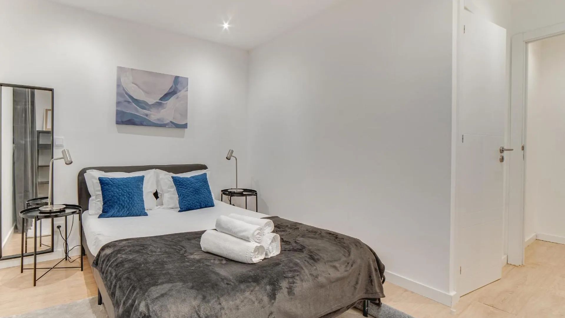 Duplex Apartment Near Belem Lisboa